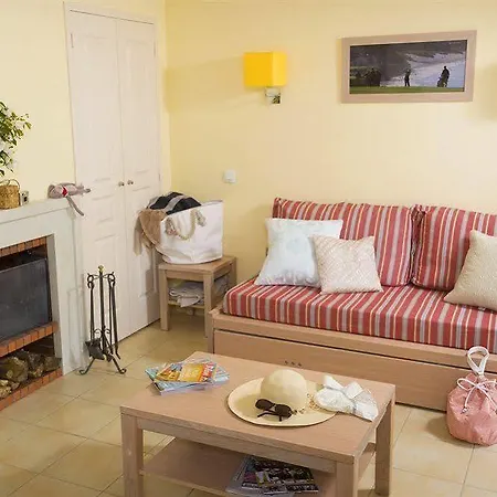 Pierre & Le Aparthotel 4*