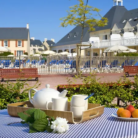 Pierre & Le Port-en-Bessin-Huppain