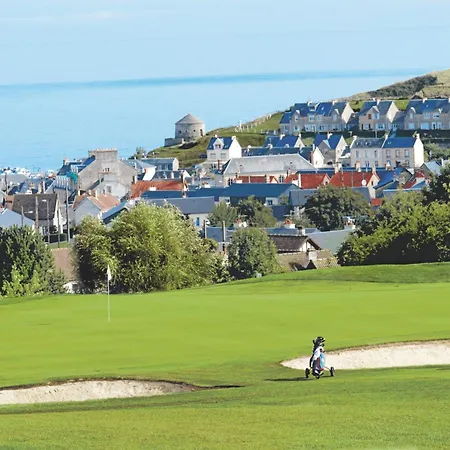 Pierre & Le 3* Пор-ан-Бессен-Юппен