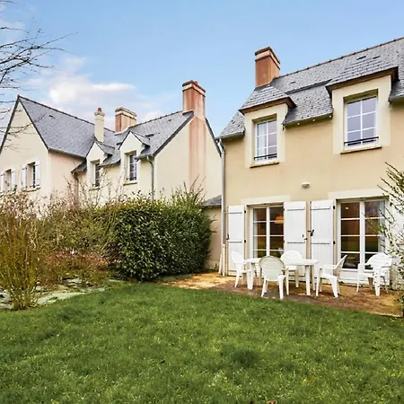 Pierre & Le Port-en-Bessin-Huppain