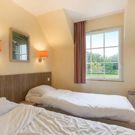 Pierre & Le Apartmanhotel 4*