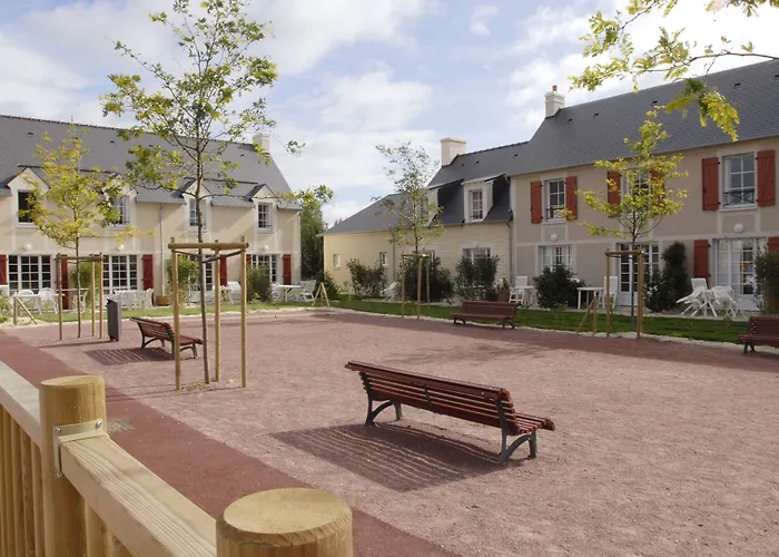 Pierre & Le 4* Port-en-Bessin-Huppain